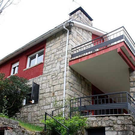 Piedra Libre Apartamentos Manzanares El Real Luaran gambar
